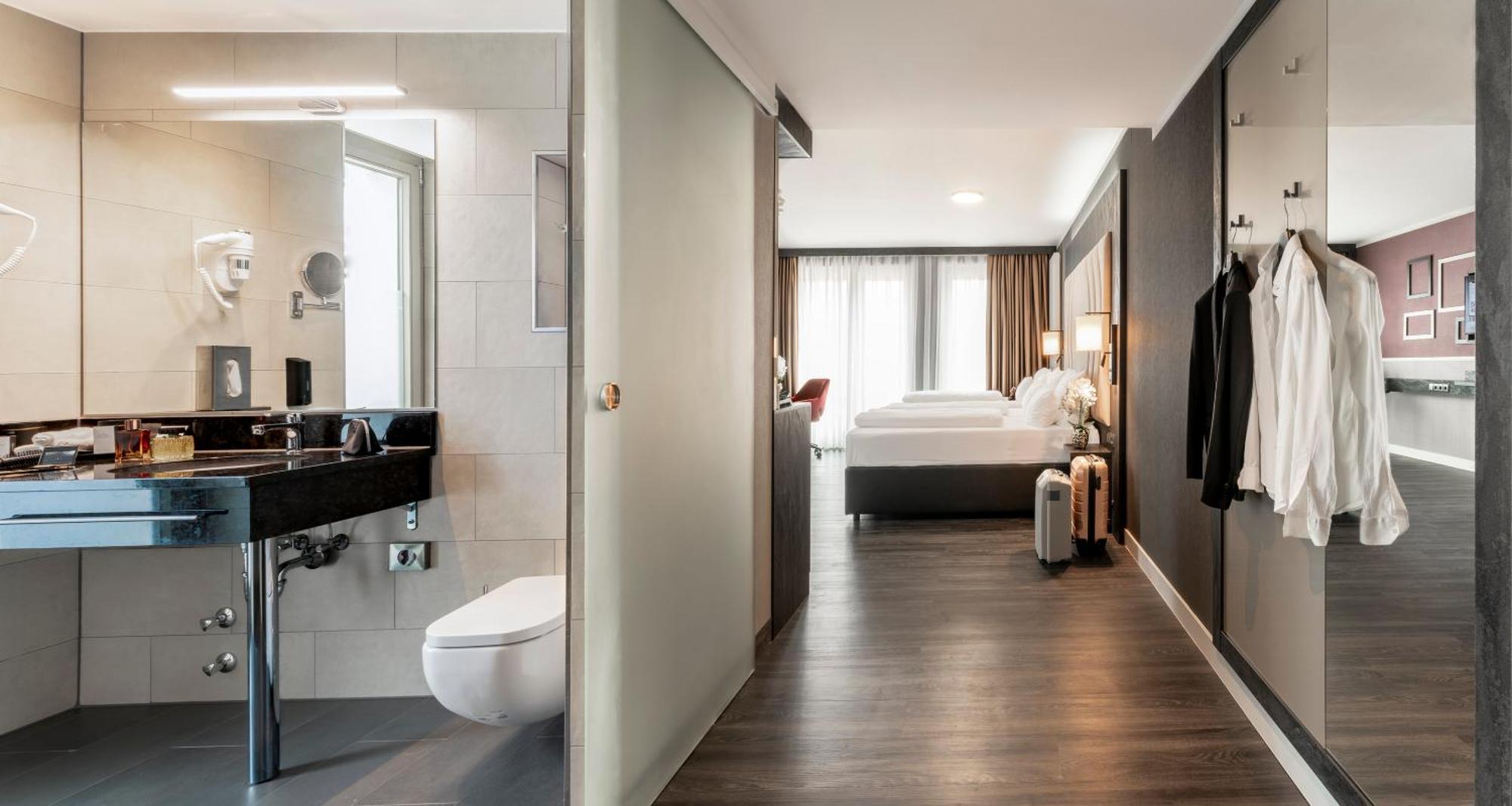 Premium Triple Room,1629996612:JPEG